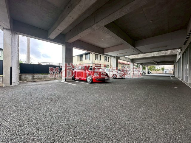 ザ・ライフ南久留米スタイルの駐車場