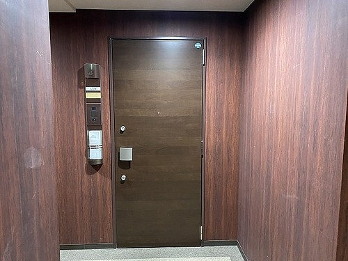 ライオンズタワー岡山表町の玄関|玄関・共用廊下　※2020年9月撮影