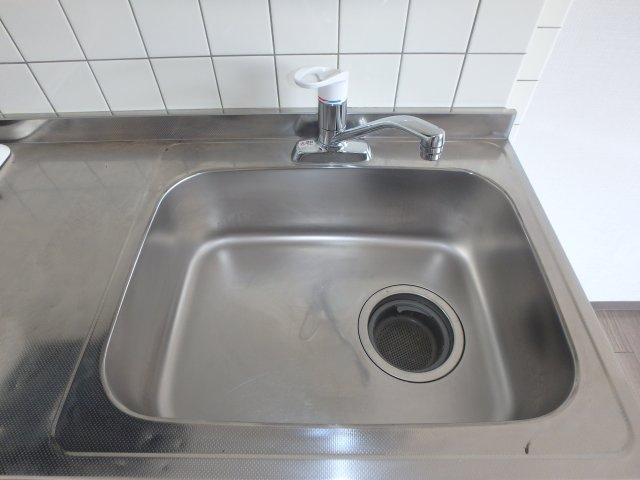 ウィステリアコート西中新田Ⅲのキッチン|ウィステリアコート西中新田Ⅲ　101号室