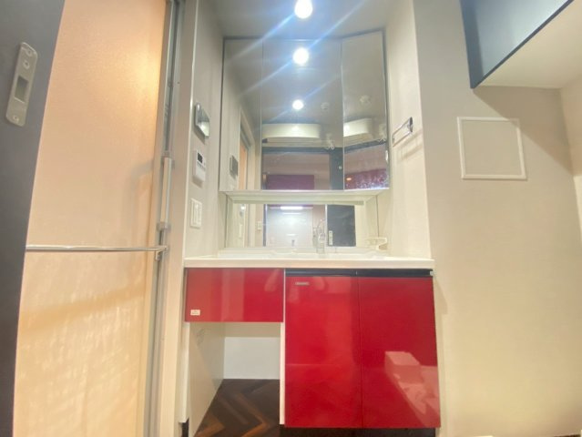 高槻市芥川町２丁目の賃貸マンションの洗面所