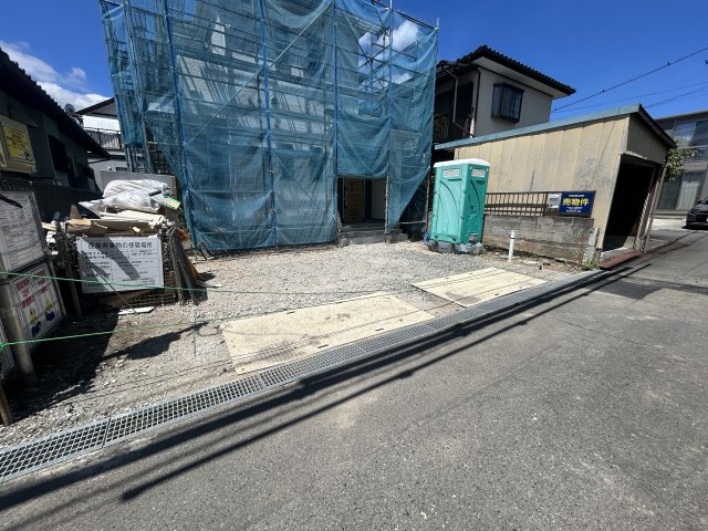 新築　高崎市倉賀野町　Heartful　Town　A号棟の駐車場|現地写真　駐車スペースは並列2～3台分可能です！
