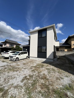【外観】 | 安養寺町　中古戸建て | きれいな外観です