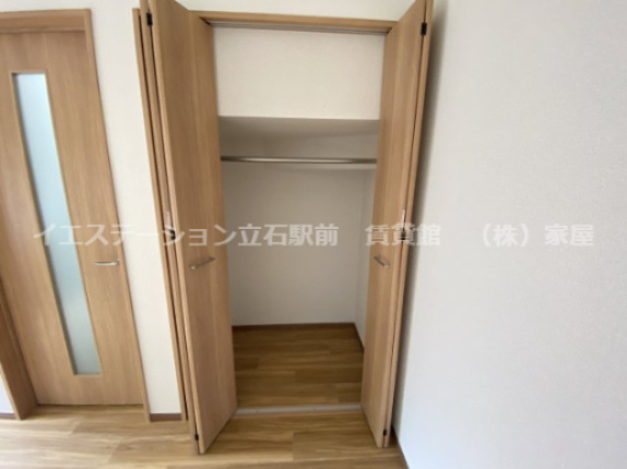 エメラルド立石貸戸建の収納