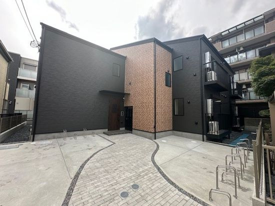 キャメル獨協大学前3