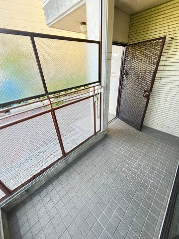 パラドス甲東園のバルコニー