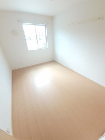 セイバリー・Ｋの内装|明るい色調の室内です