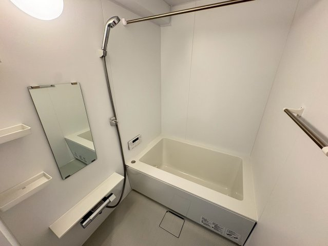 グレーシィ須磨アルテピアⅡ番街の浴室|きれいなお風呂です