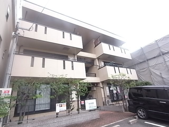 シャルマン岩屋の外観