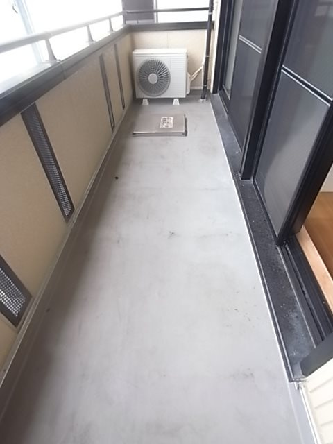 シャルマン岩屋のバルコニー