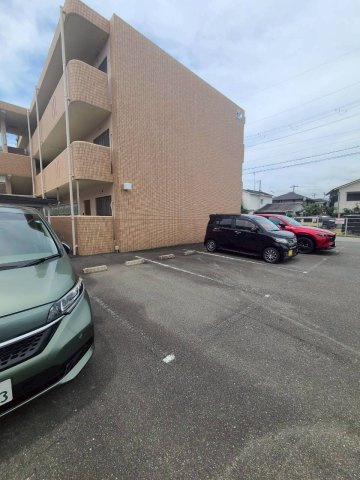 Casa Verde甲東園の駐車場
