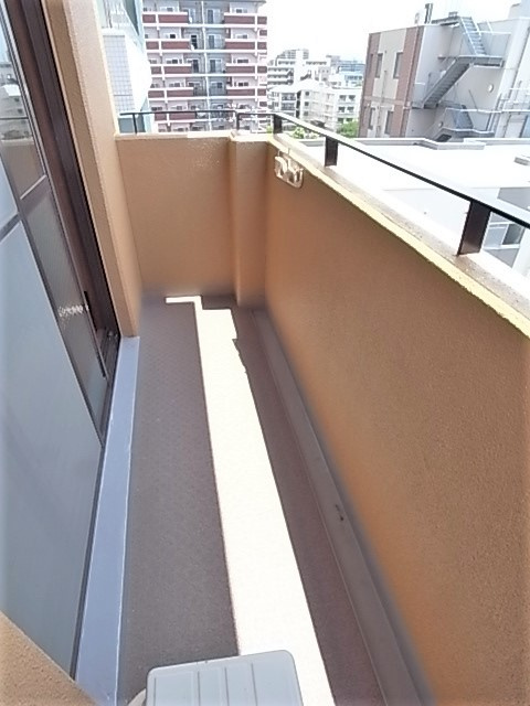 ロマネスク甲南のバルコニー