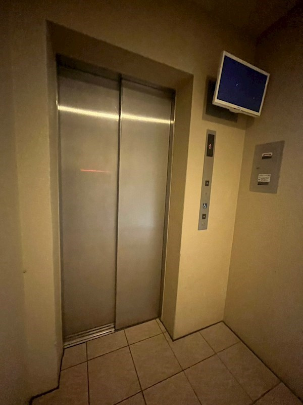 グランティーク下沢通の外観
