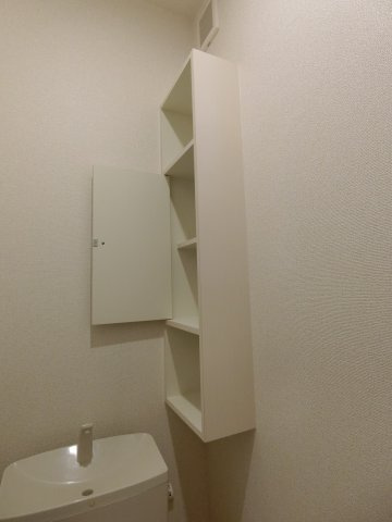 ファミリエールの収納|イメージ205号室の写真（反転あり）