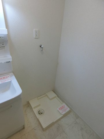 ファミリエールの洗面所|イメージ205号室の写真（反転あり）