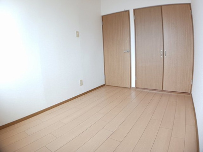【内装】 | ＴＳコスモス | 明るい室内です