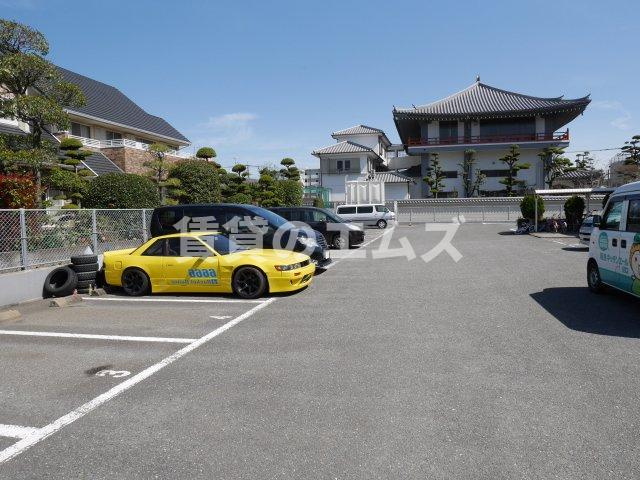 【駐車場】 | カームヒルズ板付 | カームヒルズ板付の駐車場