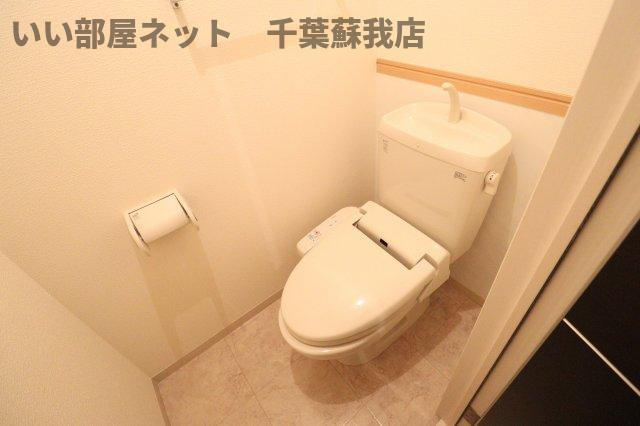 メゾン プレールのトイレ|落ち着いたトイレです