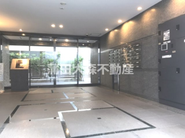 ルーブル多摩川八番館のエントランス