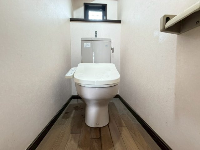 入間市東藤沢７丁目　中古戸建のトイレ|6/16　撮影