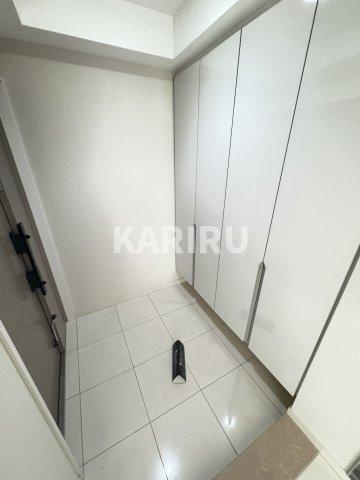 アートアルテールコンドミニアムフロアの玄関