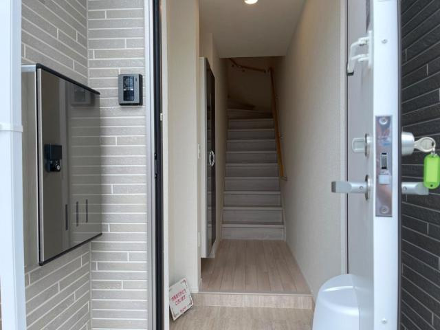 【玄関】 | （仮）草津市川原2丁目新築アパート | 玄関（イメージ）