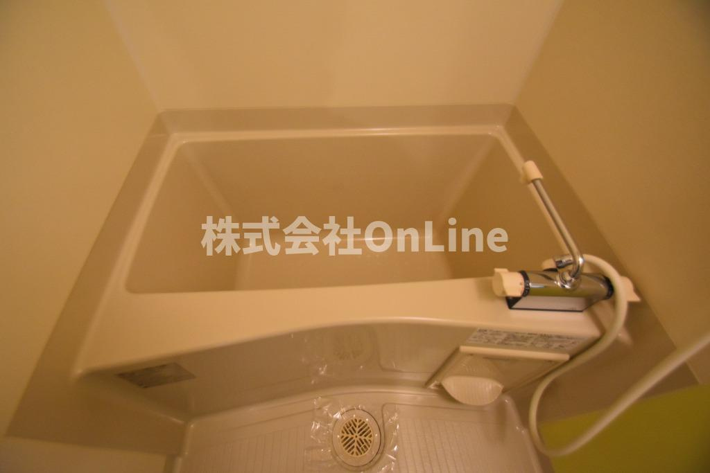 東大阪市上小阪１丁目のアパートの浴室