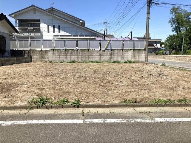 新築　高崎市下佐野町　Blooming　Garden　１号棟の駐車場|現地写真　駐車スペースは並列3台分可能です！
