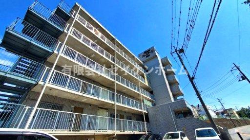 日神パレステ－ジ深谷　フルリノベーション物件の外観