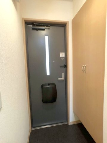 シャルトの玄関