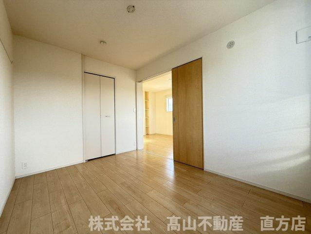 直方市大字感田のアパートの内装