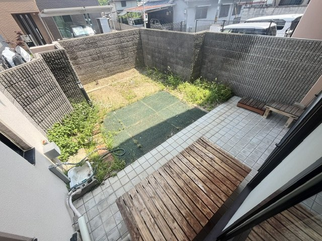 ホワイトロートスのバルコニー