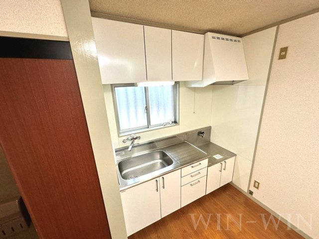 トーシンハイツ向山のキッチン|イメージ（同建物内別部屋の写真です）
