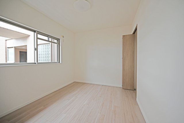 アンビエント西宮仁川アールブリーズの子供部屋|お子様部屋としてはもちろん、趣味の空間としてもおすすめです。