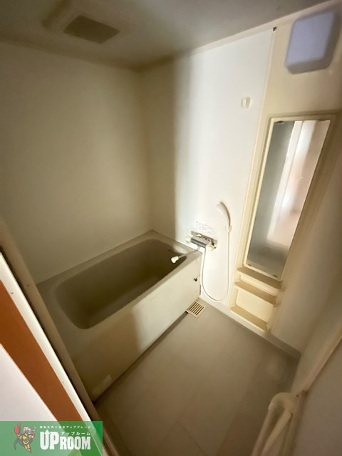 リバーサイド花長の浴室