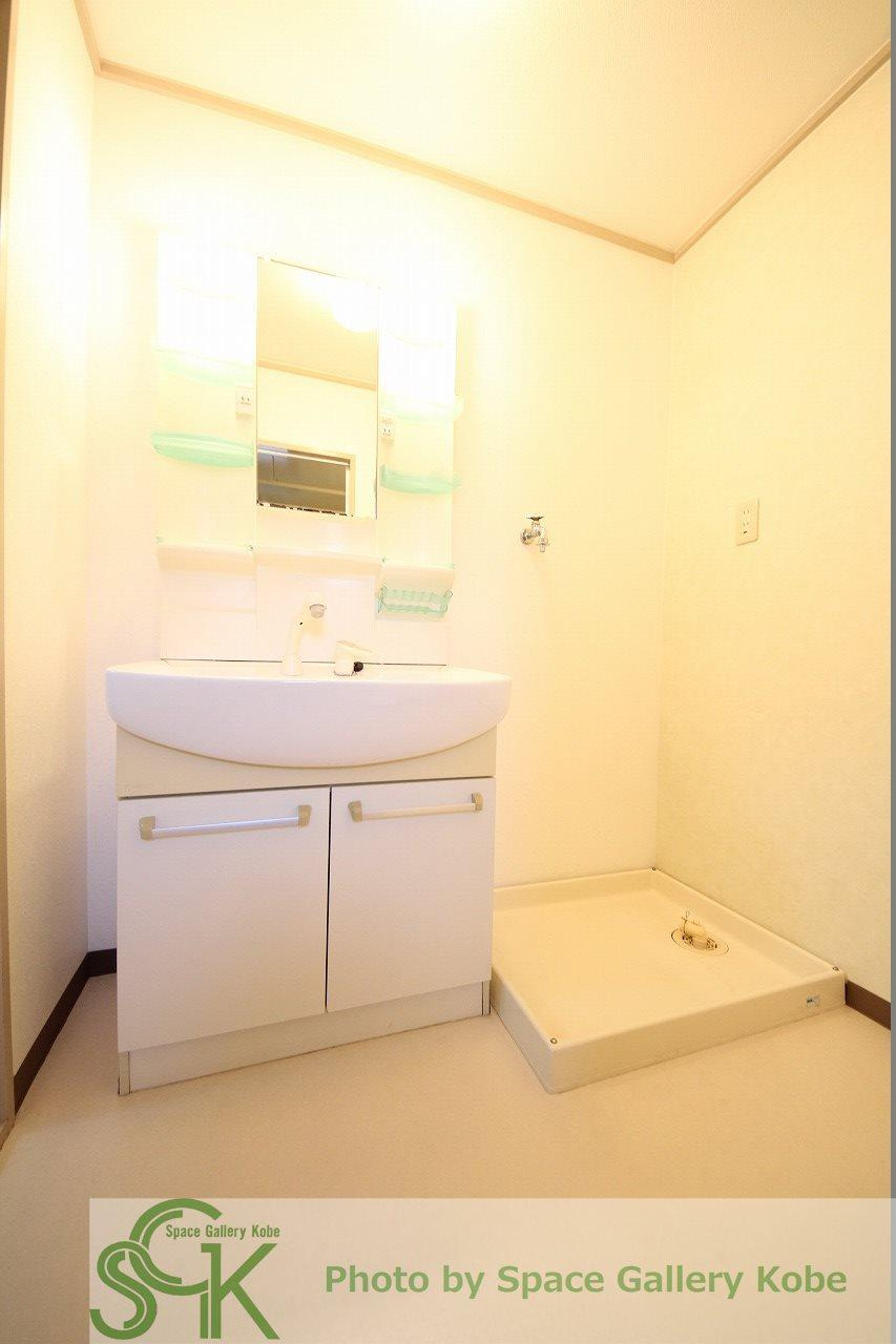 ネオセゾン上月の洗面所|※お部屋により仕様が異なる場合があります※