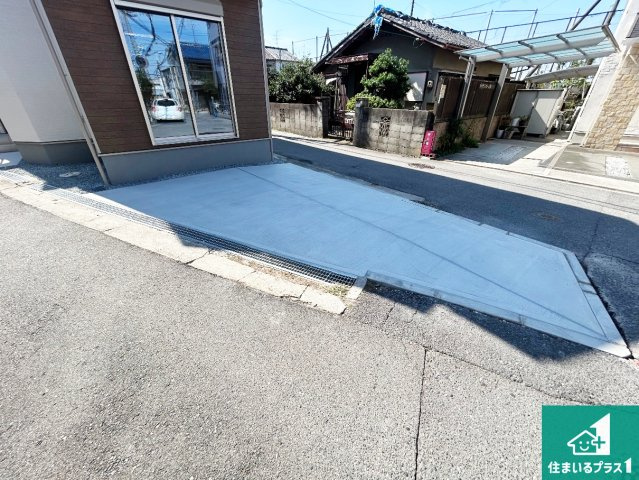 ◆松原市立部　新築一戸建ての駐車場