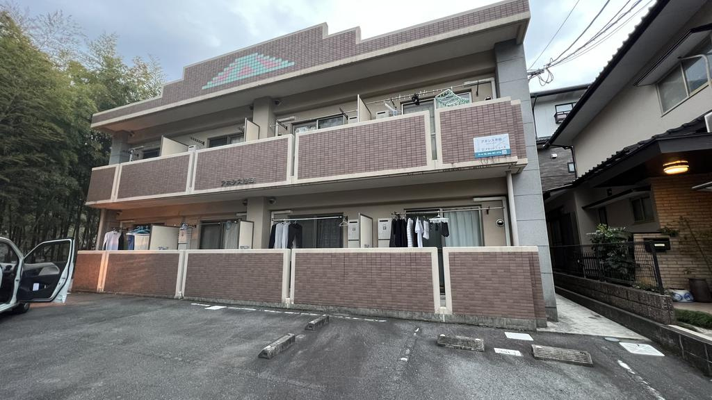 熊本市西区池田３丁目の賃貸マンションの駐車場