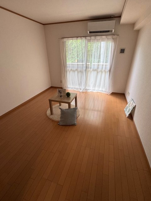 熊本市西区池田３丁目の賃貸マンションの居間・リビング