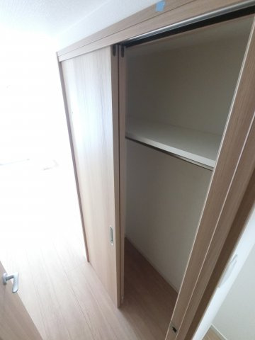 市川市市川１丁目の賃貸マンションの収納