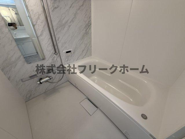 武蔵野市吉祥寺本町４丁目のアパートの浴室