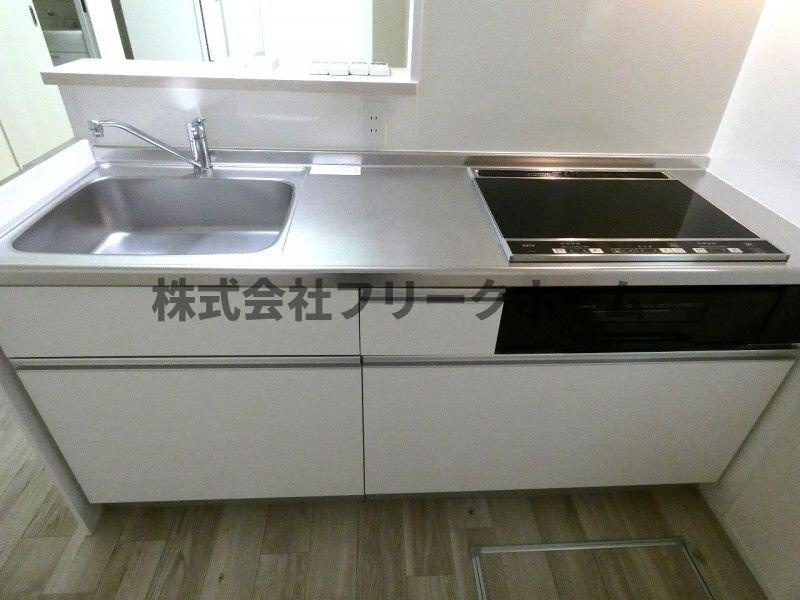 武蔵野市吉祥寺本町４丁目のアパートのキッチン