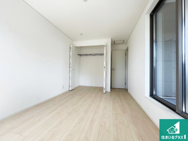 揖保郡太子町鵤　第6期　新築一戸建ての洋室|シンプルな洋室は、自分好みのインテリアが楽しめます♪ご家族とインテリアや家具を選びに行くのは新築購入時の醍醐味の一つです。ぜひお楽しみください♪