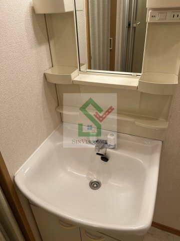 コンフォートテラスBの独立洗面台