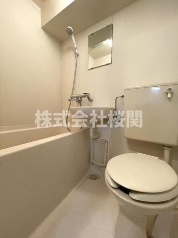 クリオ神奈川新町壱番館のトイレ|※同仕様参考写真 