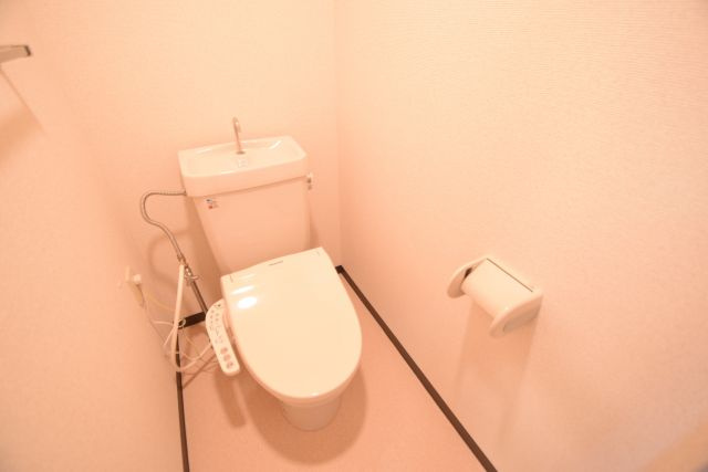 コーポレート西船橋のトイレ|綺麗なトイレです