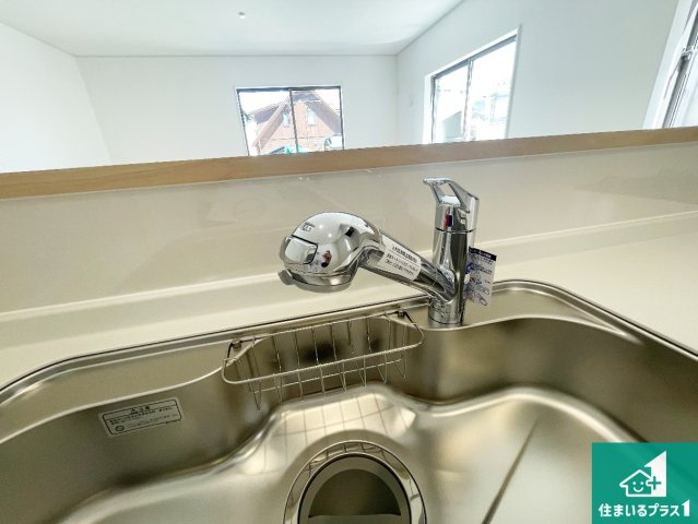 揖保郡太子町鵤　第6期　新築一戸建ての設備|浄水器を内蔵！炊飯時、お茶を作る時に安心してお水を使えます！お湯と冷水、浄水と原水、シャワーの切替えもワンタッチです！