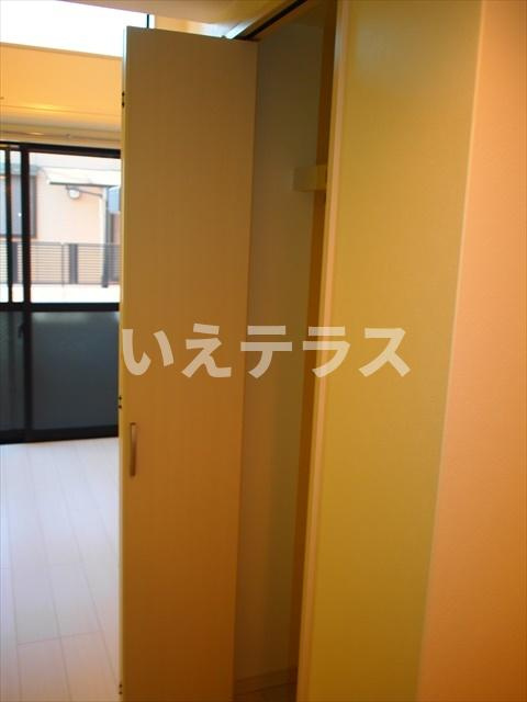 ラ・ヴィータ川西の収納