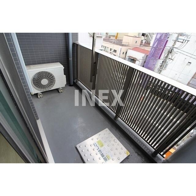 グランデュールⅡ関内のバルコニー