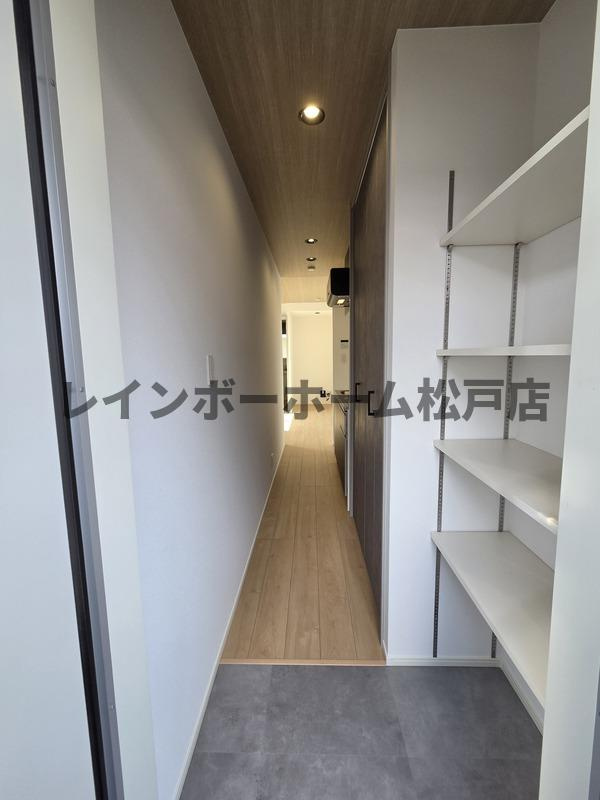 KT松戸六実のエントランス