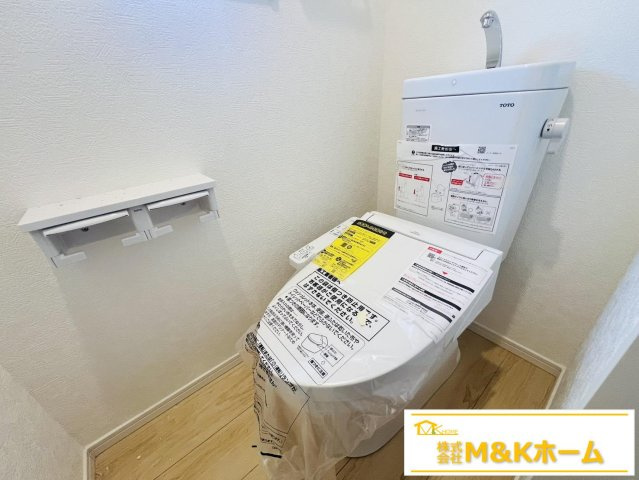 半田市乙川源内林町2丁目　全2棟　1号棟のトイレ|トイレ！　温水洗浄便座付き☆